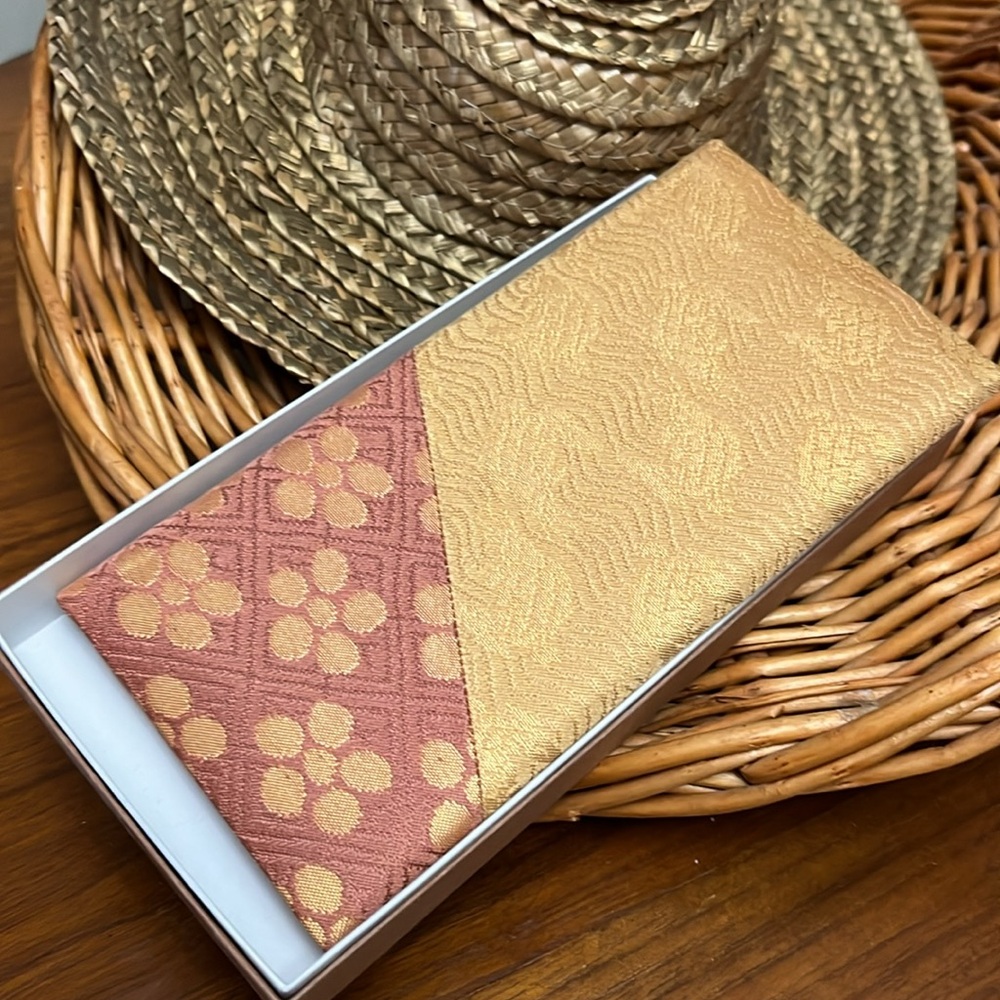 Colorful Patchwork Wallet - Picture 4 of 8
